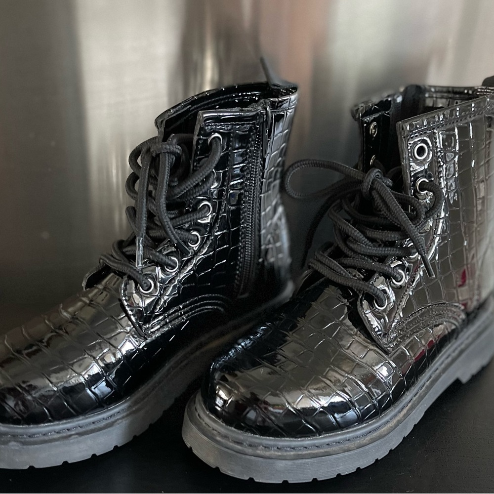 Madden Girl Boots